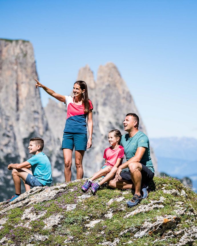 Ihr Wanderhotel auf der Seiser Alm Ihr Wanderhotel auf der Seiser Alm
