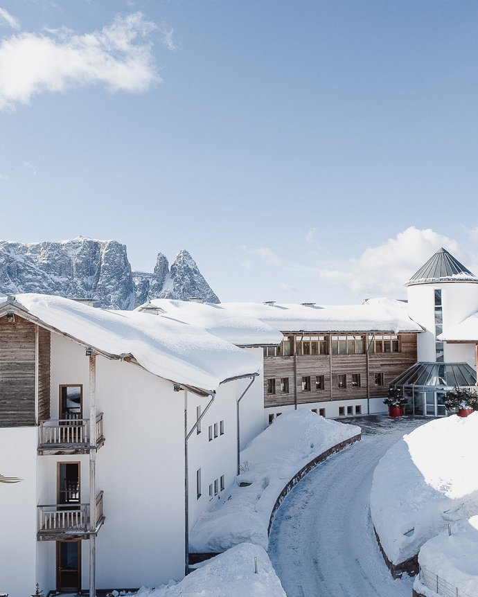 Familienhotel an der Piste in Südtirol: Urlaub auf der Seiser Alm Familienhotel an der Piste in Südtirol: Urlaub auf der Seiser Alm