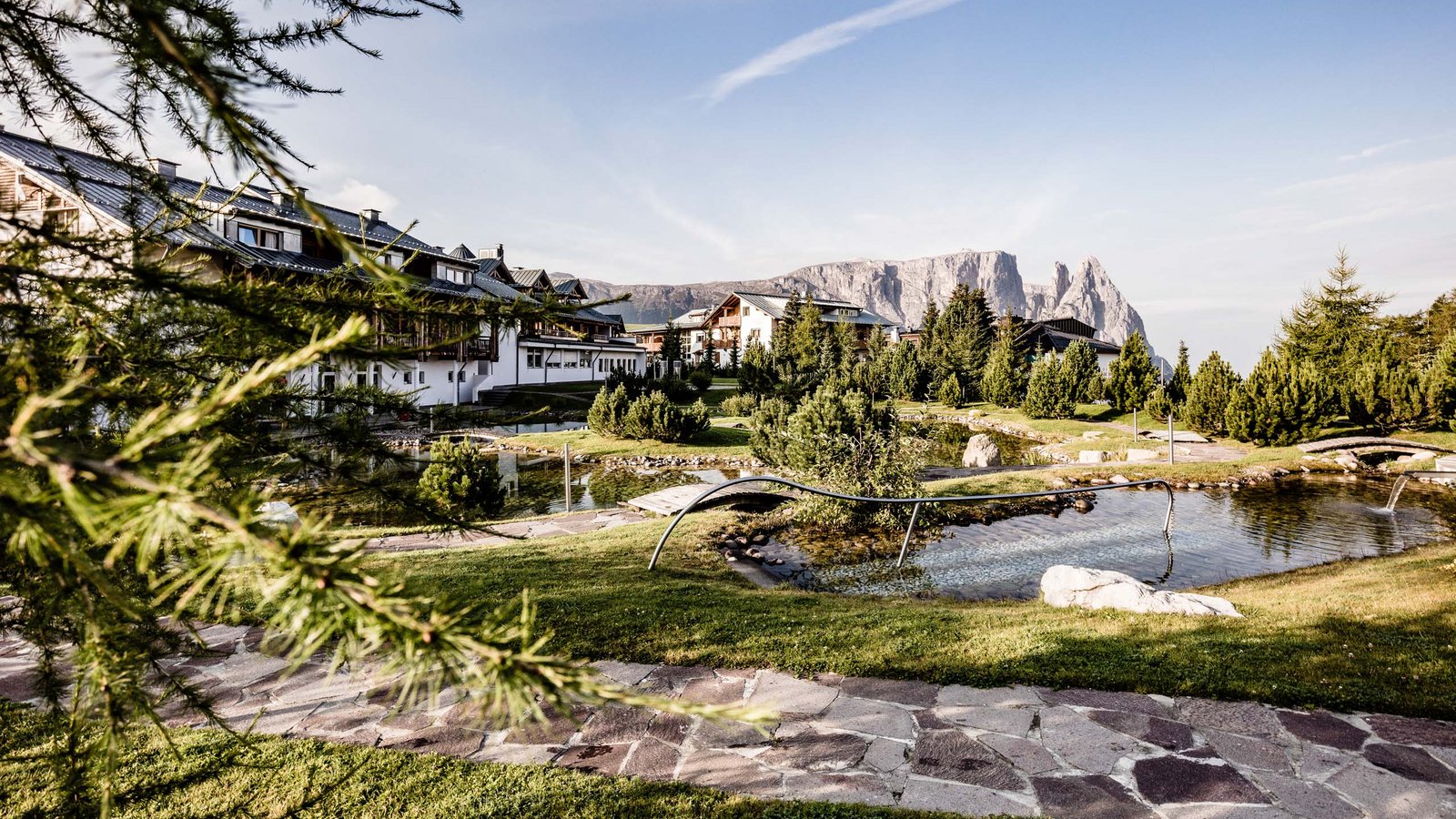 Your hotel on Alpe di Siusi/Seiser Alm Your hotel on Alpe di Siusi/Seiser Alm