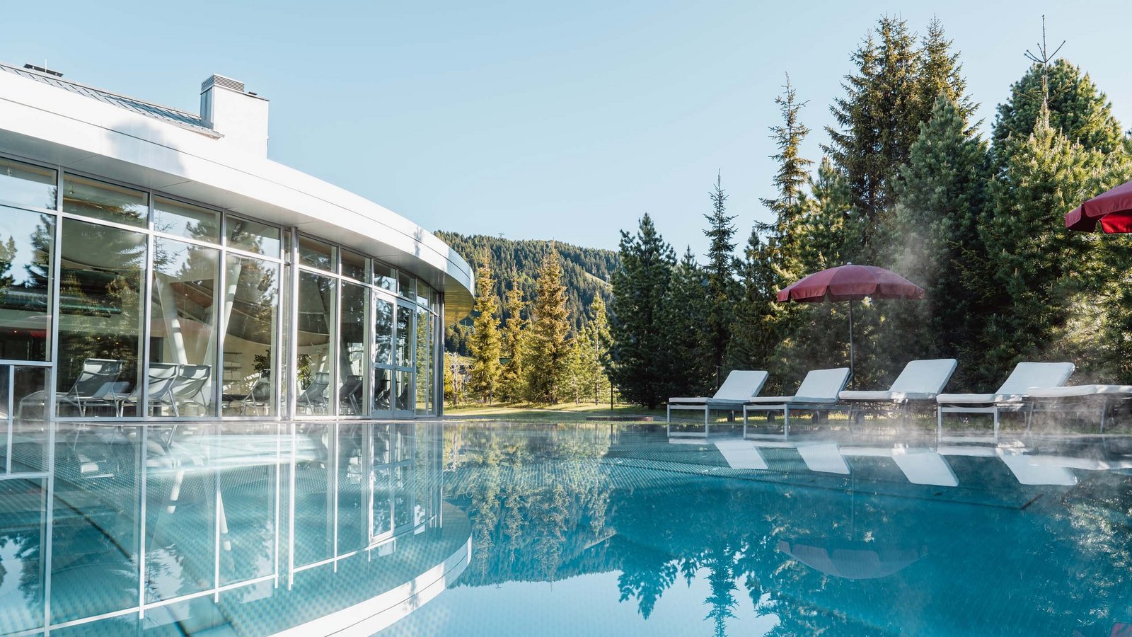 Hotel auf der Seiser Alm mit Pool Hotel auf der Seiser Alm mit Pool