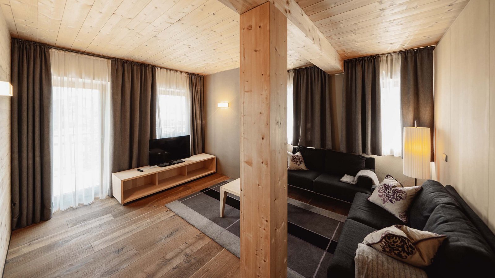 Rooms and suites in nature Rooms and suites in nature