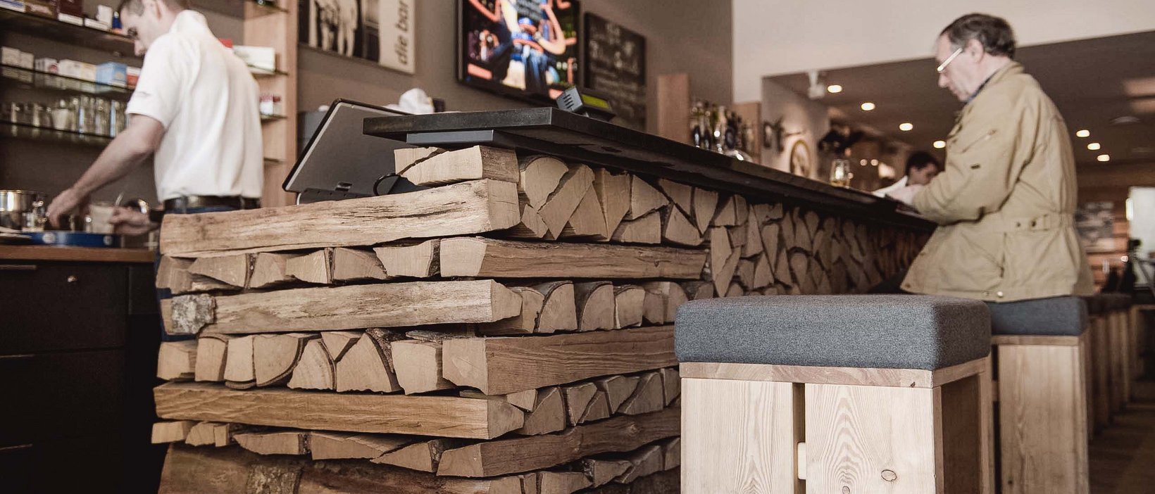 Ihr Luxushotel in Südtirol mit Après-Ski-Bar Ihr Luxushotel in Südtirol mit Après-Ski-Bar