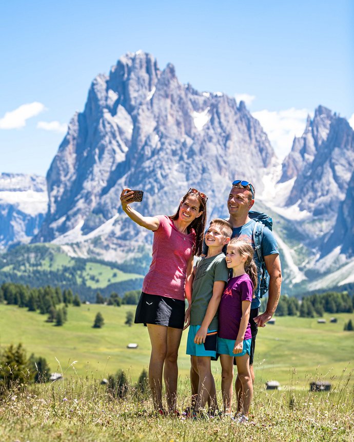 Your hotel on Alpe di Siusi/Seiser Alm Your hotel on Alpe di Siusi/Seiser Alm