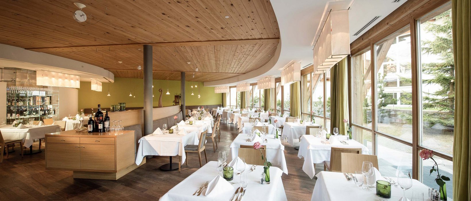 The restaurants of our hotel on Alpe di Siusi/Seiser Alm The restaurants of our hotel on Alpe di Siusi/Seiser Alm