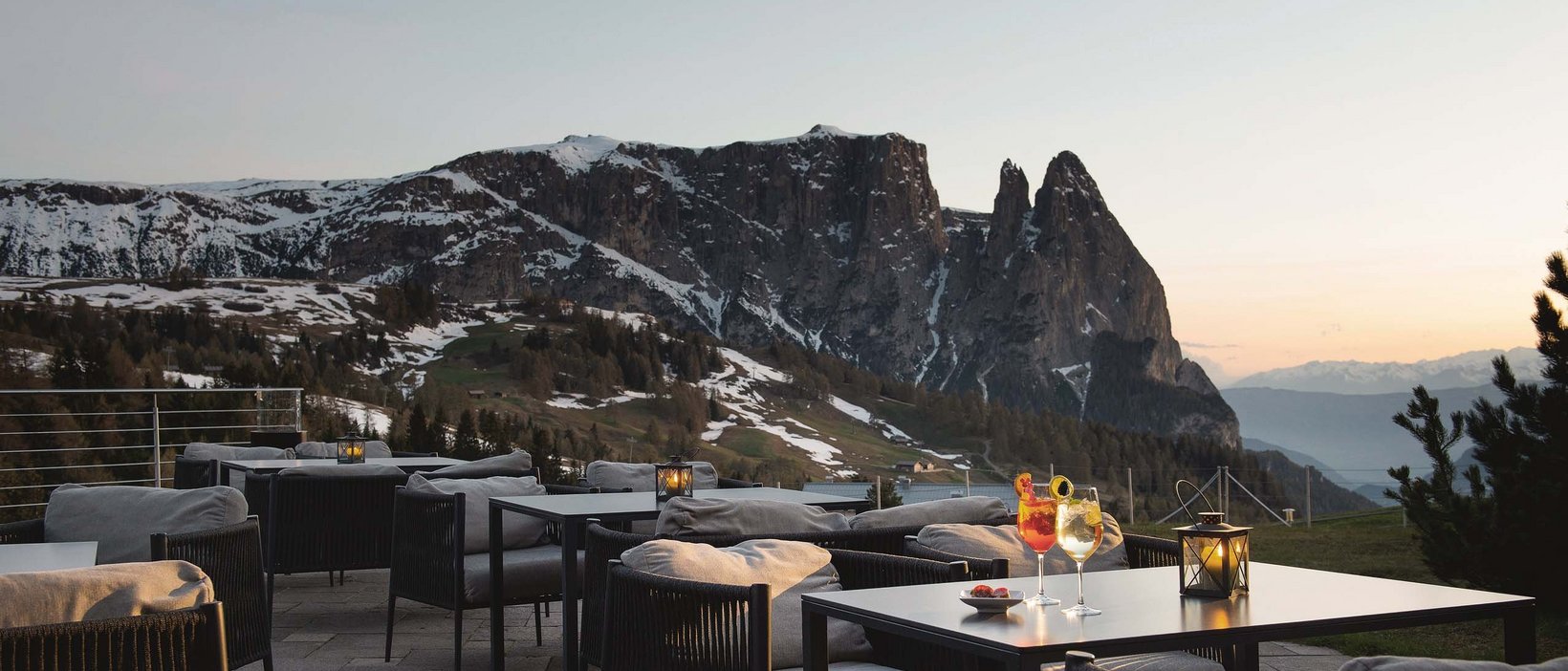 Your hotel on Alpe di Siusi/Seiser Alm Your hotel on Alpe di Siusi/Seiser Alm